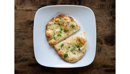 Garlic Cheese Naan (Tandoori)